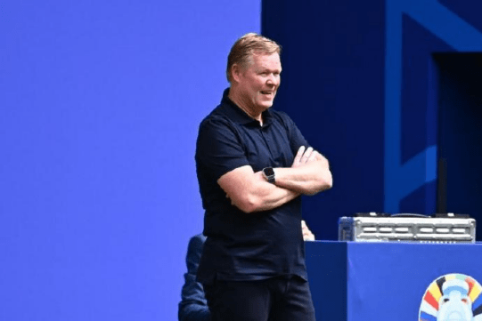 国足对日之,战因观众骚,动中断,九游登录入口,九游平台,九游注册网址,九游app,九游官网,九游网站,九游网页版